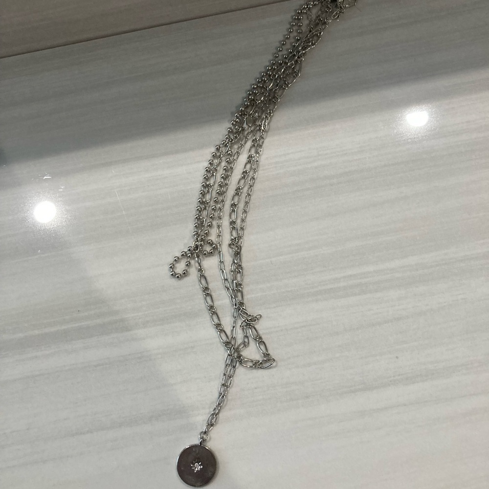 3 in 1 chain layer necklace with star pendant. never worn